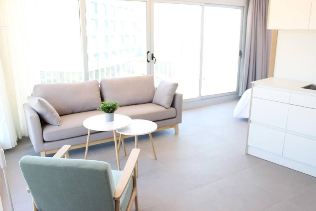 Beautiful Loft, Huge Sunny Terrace, View Over The Beach And Sea Roses Luaran gambar