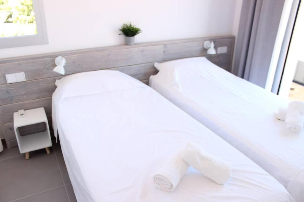 Beautiful Loft, Huge Sunny Terrace, View Over The Beach And Sea Roses Luaran gambar