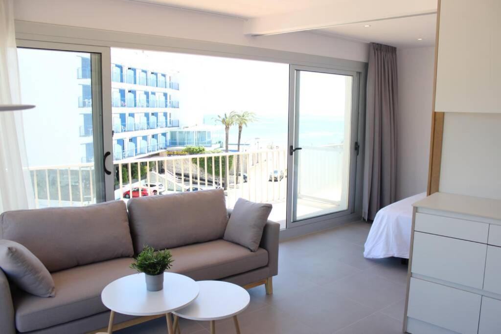 Beautiful Loft, Huge Sunny Terrace, View Over The Beach And Sea Roses Luaran gambar