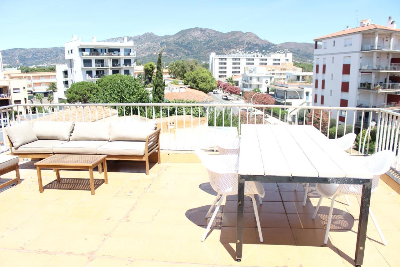 Beautiful Loft, Huge Sunny Terrace, View Over The Beach And Sea Roses Luaran gambar