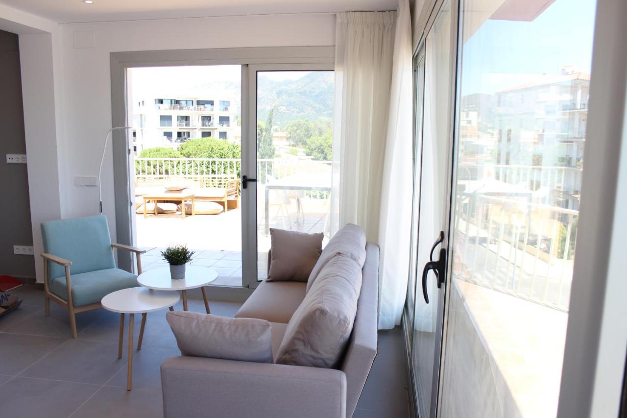 Beautiful Loft, Huge Sunny Terrace, View Over The Beach And Sea Roses Luaran gambar