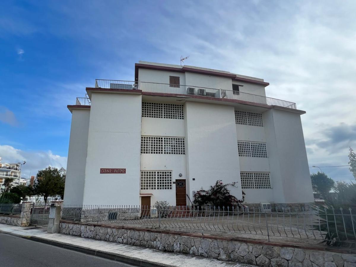Beautiful Loft, Huge Sunny Terrace, View Over The Beach And Sea Roses Luaran gambar